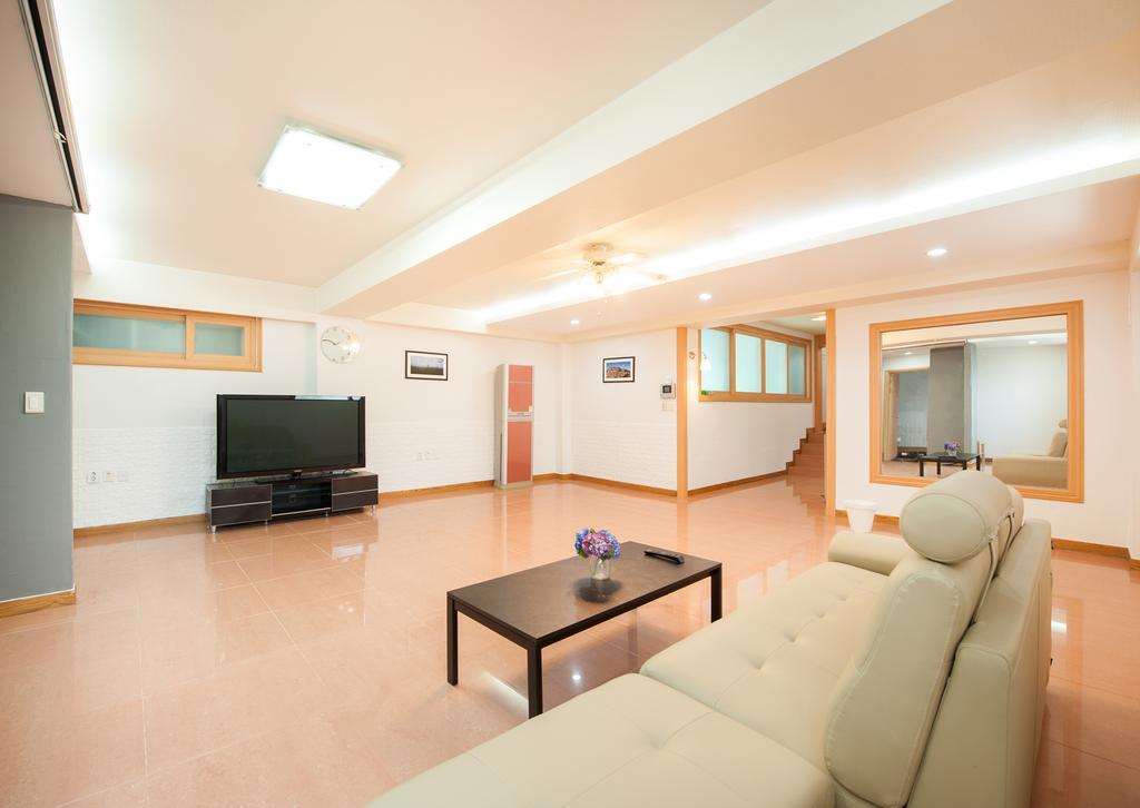 Jeju Sullem Pension Bagian luar foto